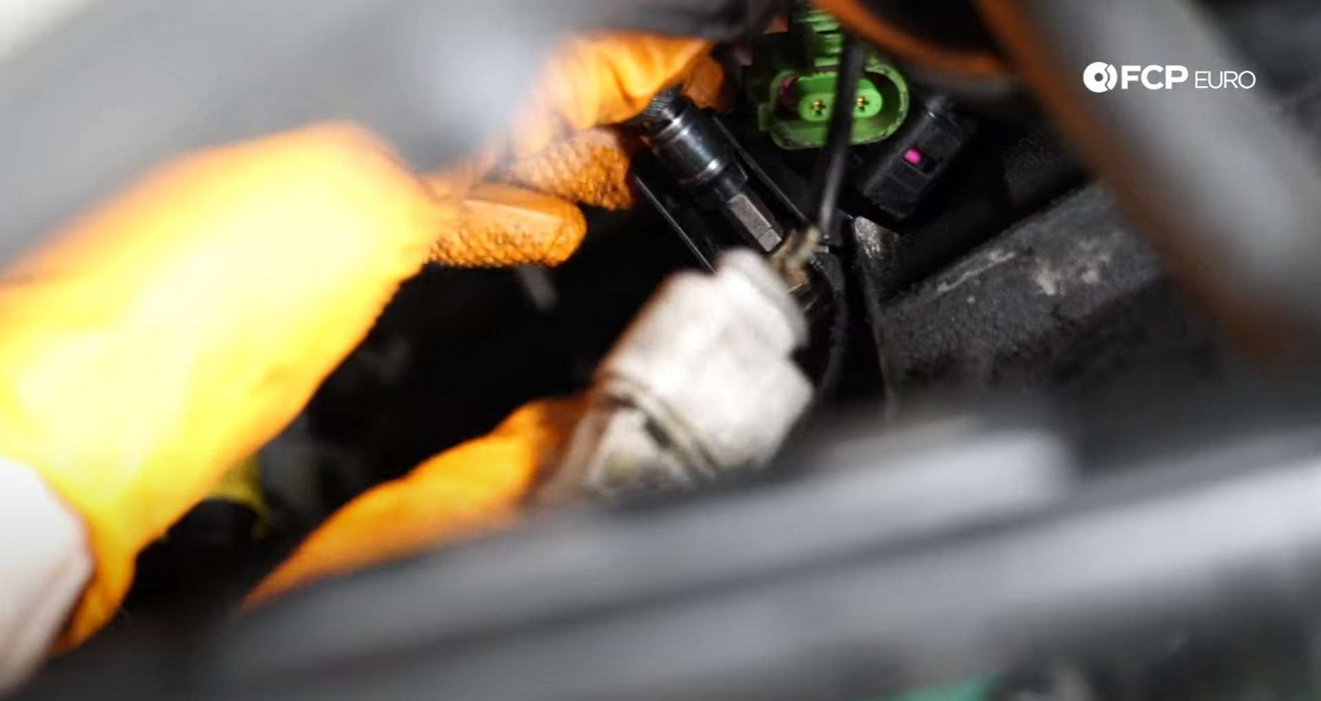 How To Replace A Mk5 Volkswagen GTI Oil Filter Housing (VW FSI EA113