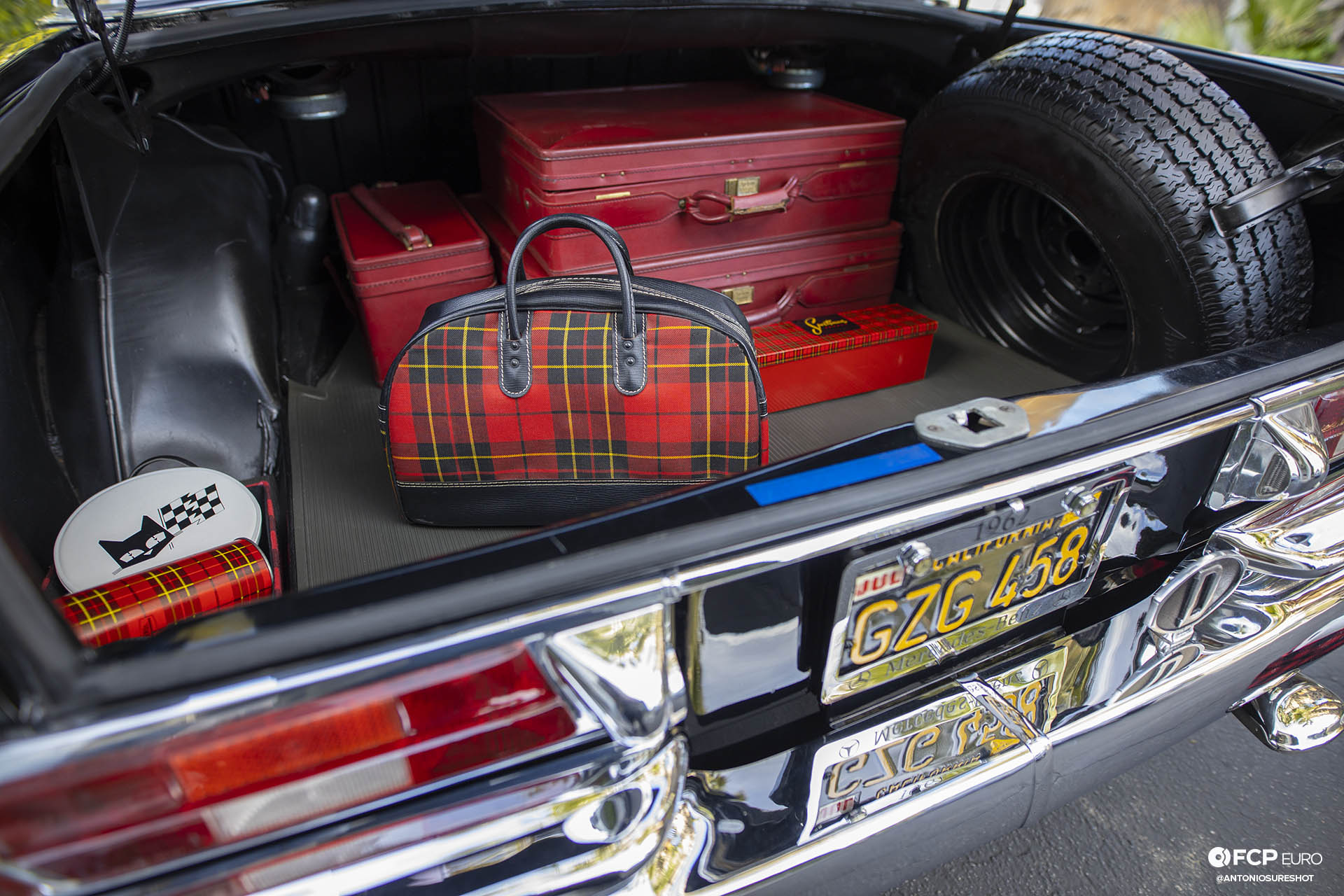 Mercedes Benz 220S Heckflosse Fintail W111 Belinda Benzo EOSR7627