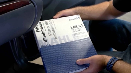 How To Replace The Cabin Air Filter On A P2 Chassis Volvo