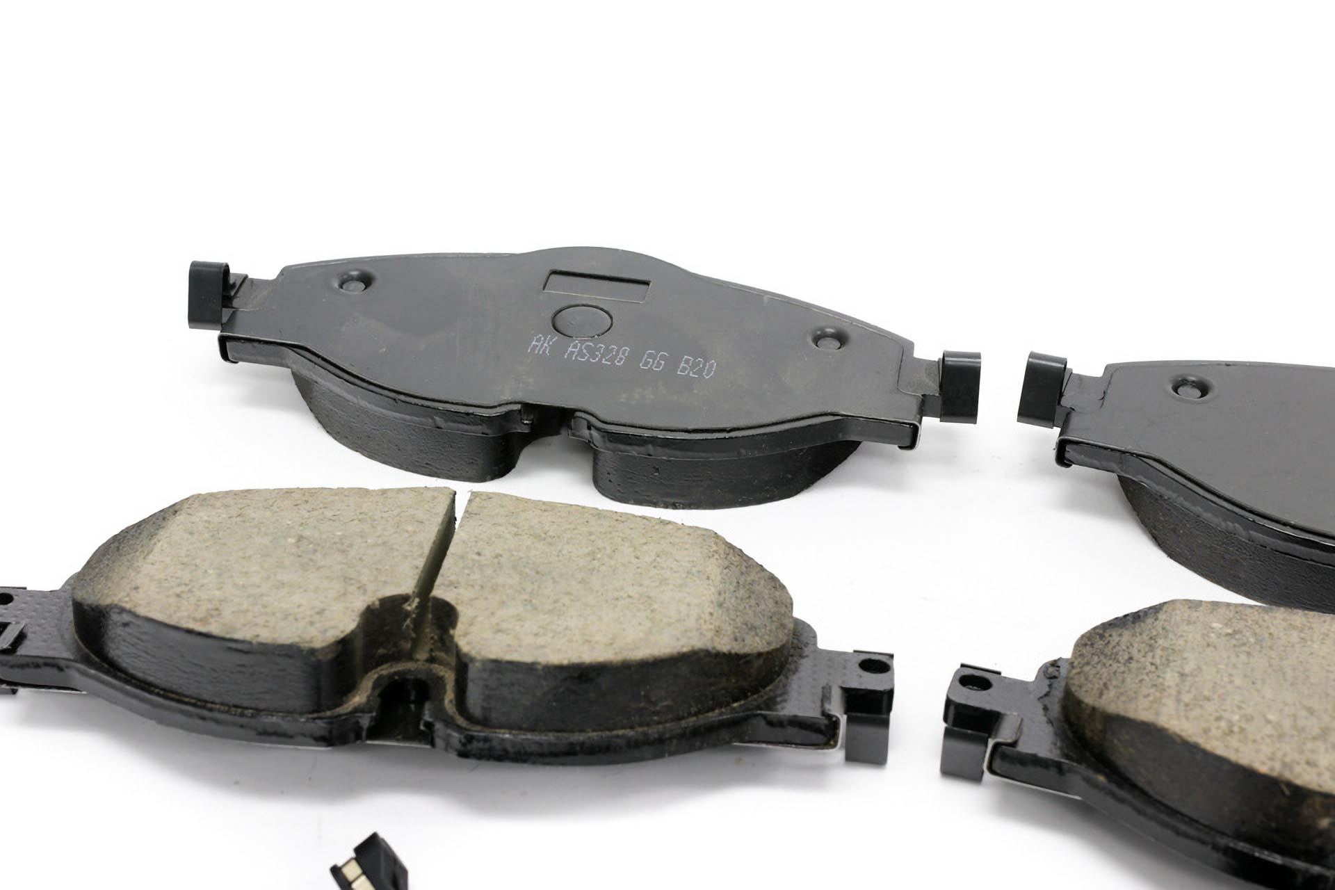 06_Akebono Euro Ceramic brake pad set