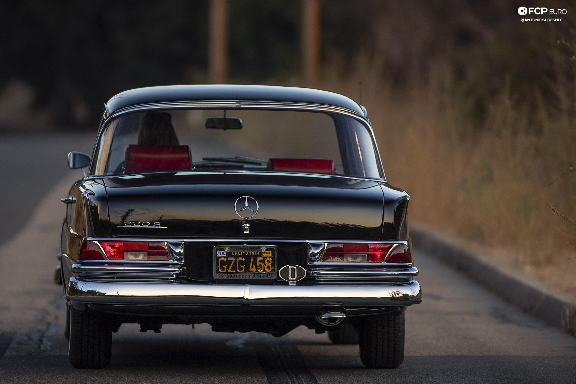 Mercedes Benz 220S Heckflosse Fintail W111 Belinda Benzo 1DX21640