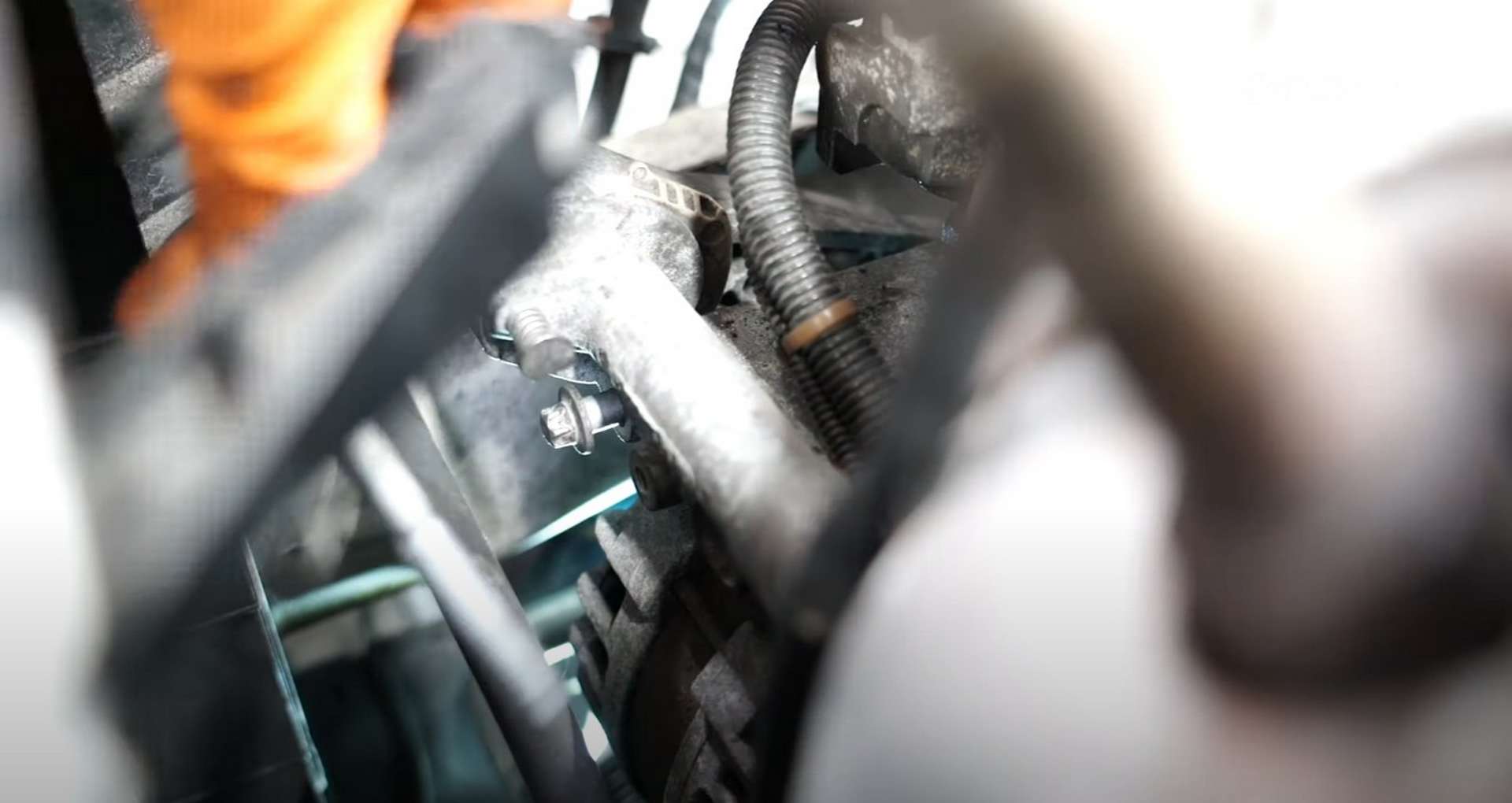 How To Replace An R56 MINI Timing Chain Assembly (N12 & N14 Engine