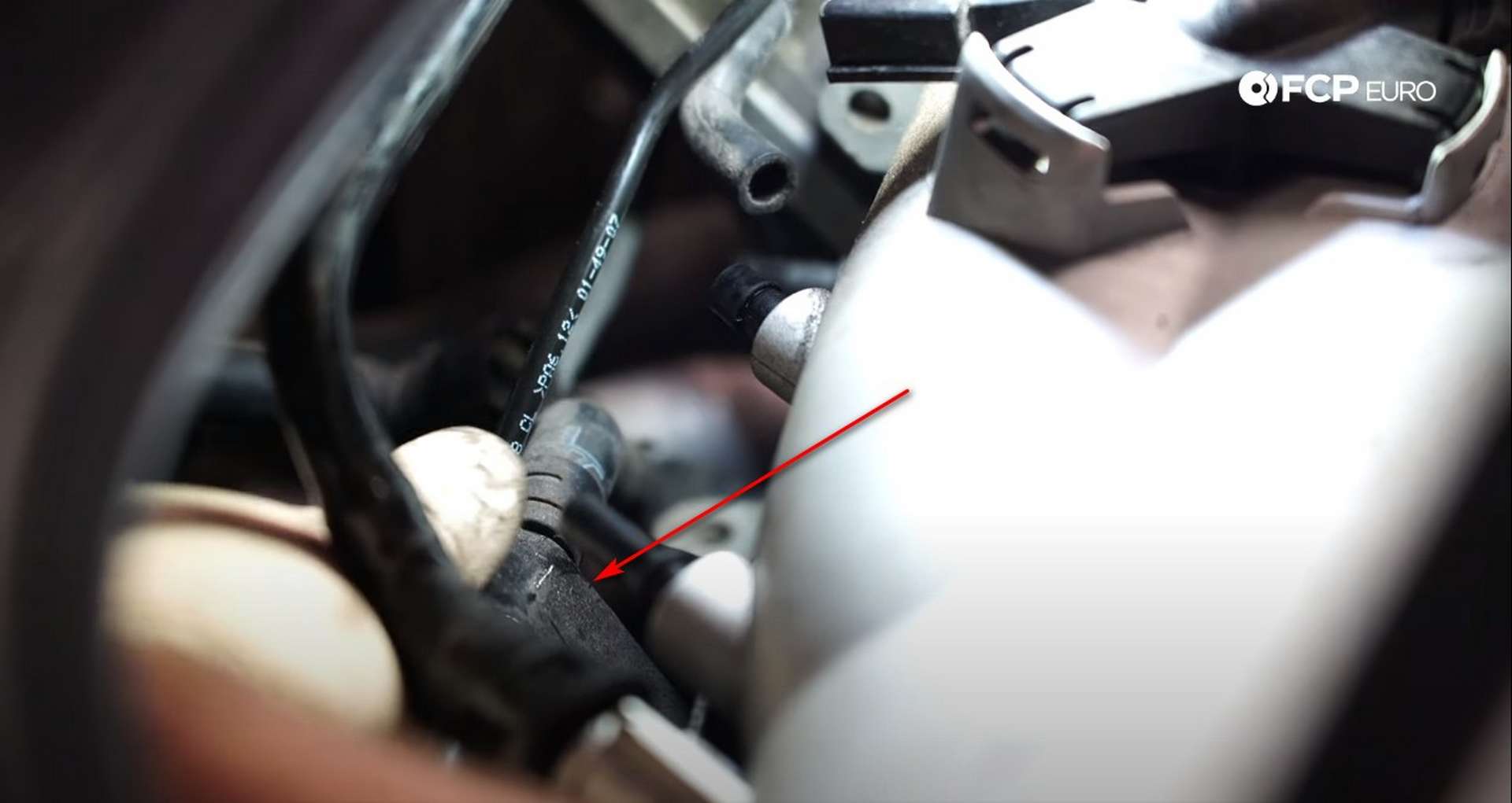 26-DIY-VW-VR6-Valve-Cover-Gasket-Clearing-Engine