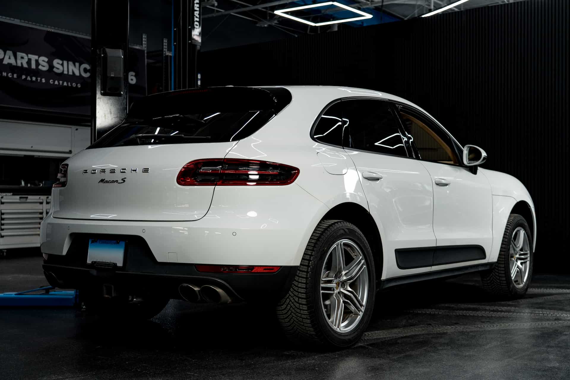 FCP Euro Porsche Macan 95B.1 Rear 3/4