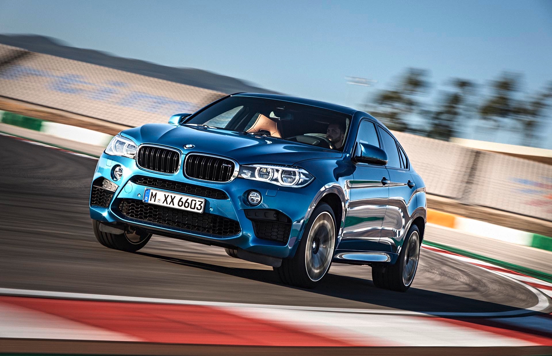16_BMW X6M front