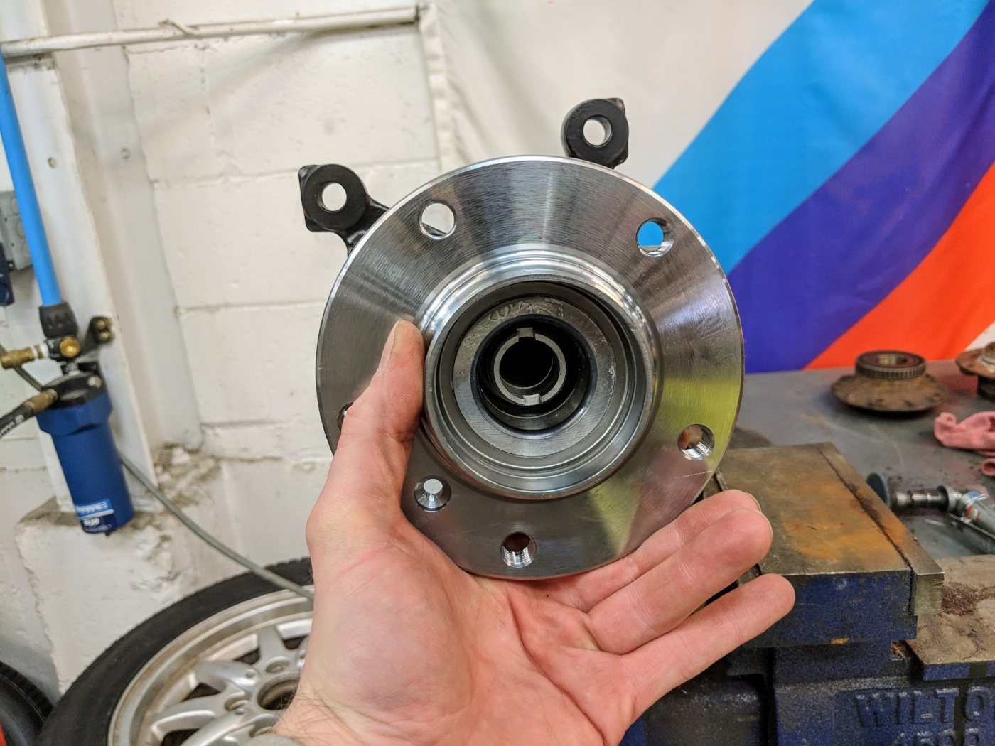 BMW E36 front wheel hub install