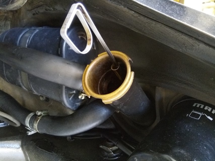 Air-cooled Porsche 911 oil dipstick inside oil tank filler