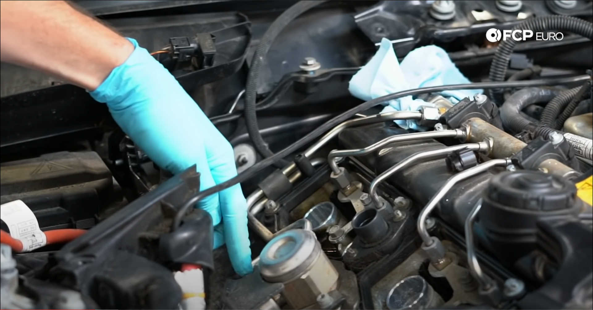 DIY BMW N20 Timing Chain removing the fuel delivery system