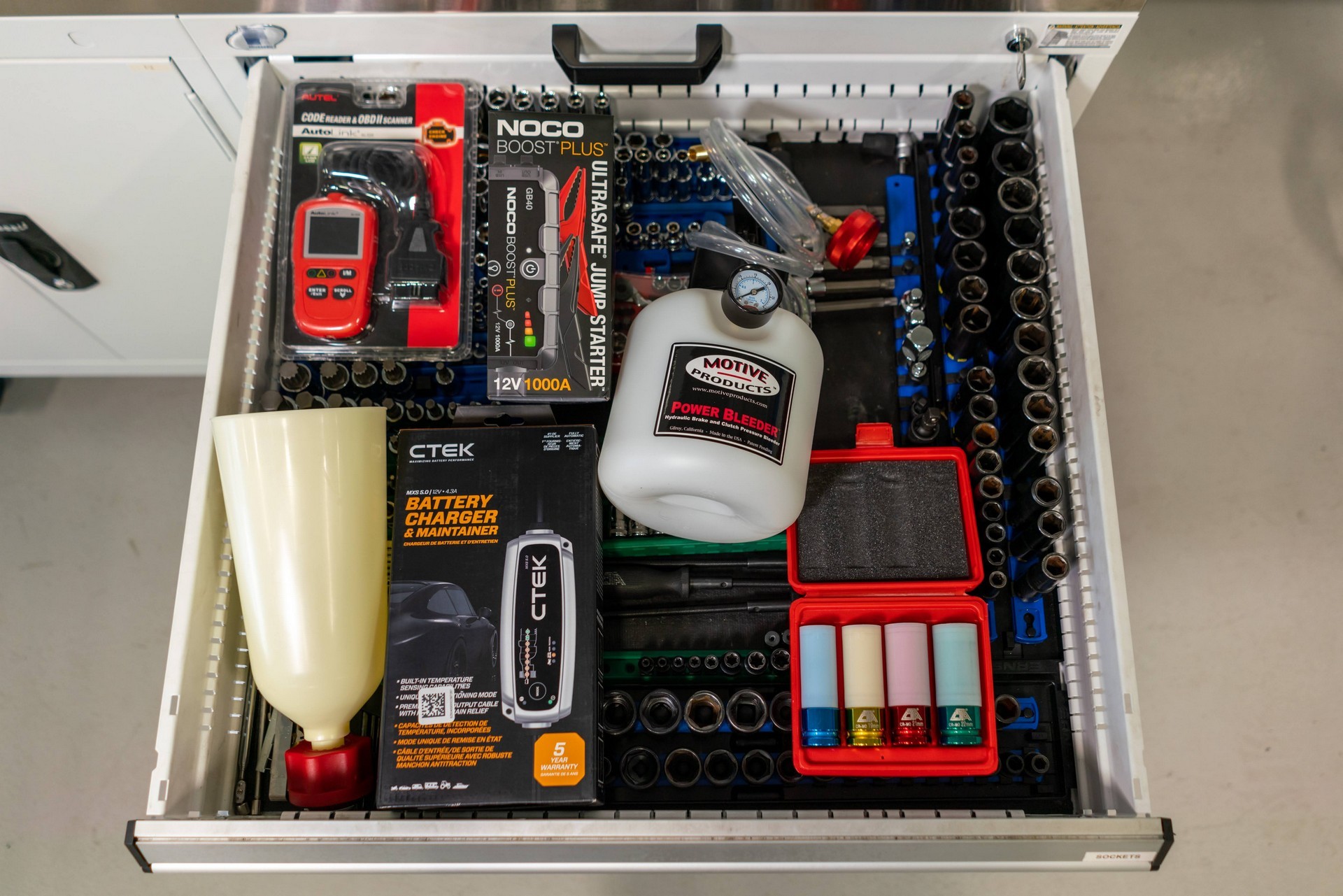 20201211_HolidayGiftGuide_A7RIII_V2_2295.jpg