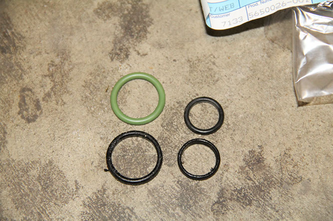 PCV Oil seals. New on top, old on bottom.