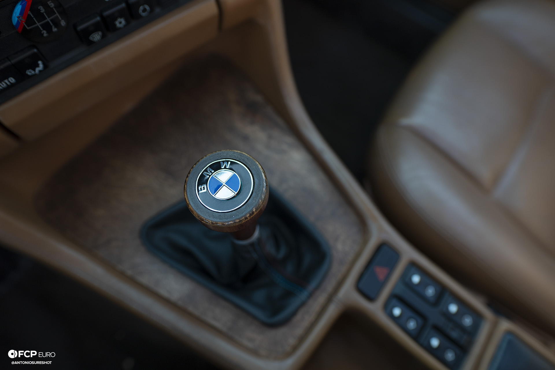 BMW E32 750iL 6 speed A9A02533