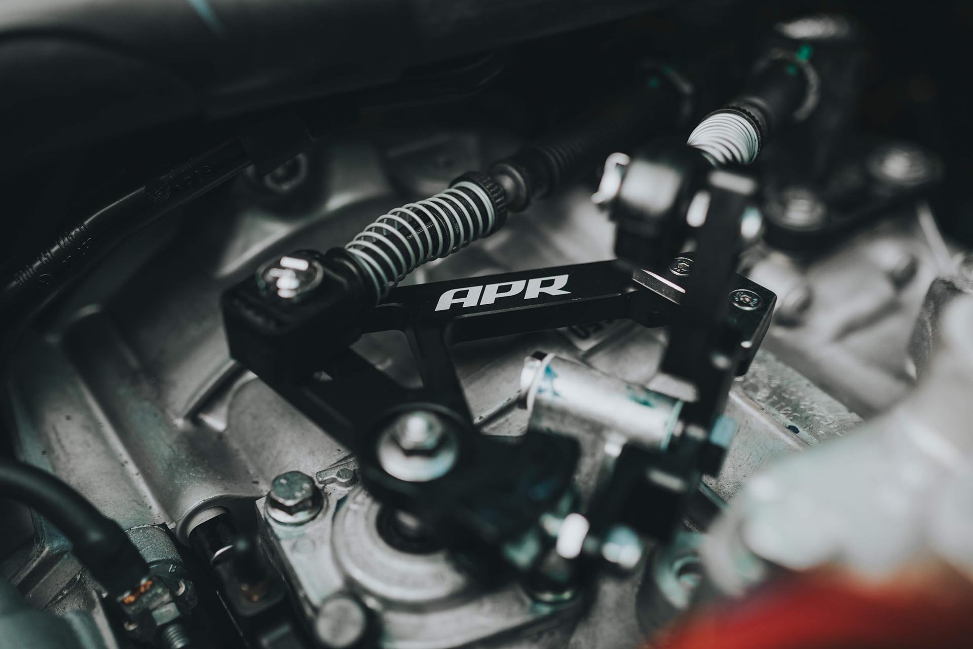 16_APR short throw shift kit installed on Mk7 GTI