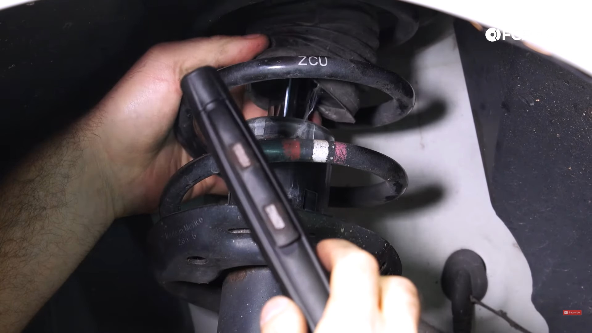 FCP_Euro_Volkswagen_Mk6_GLI_Suspension_Guide_Checking_Struts