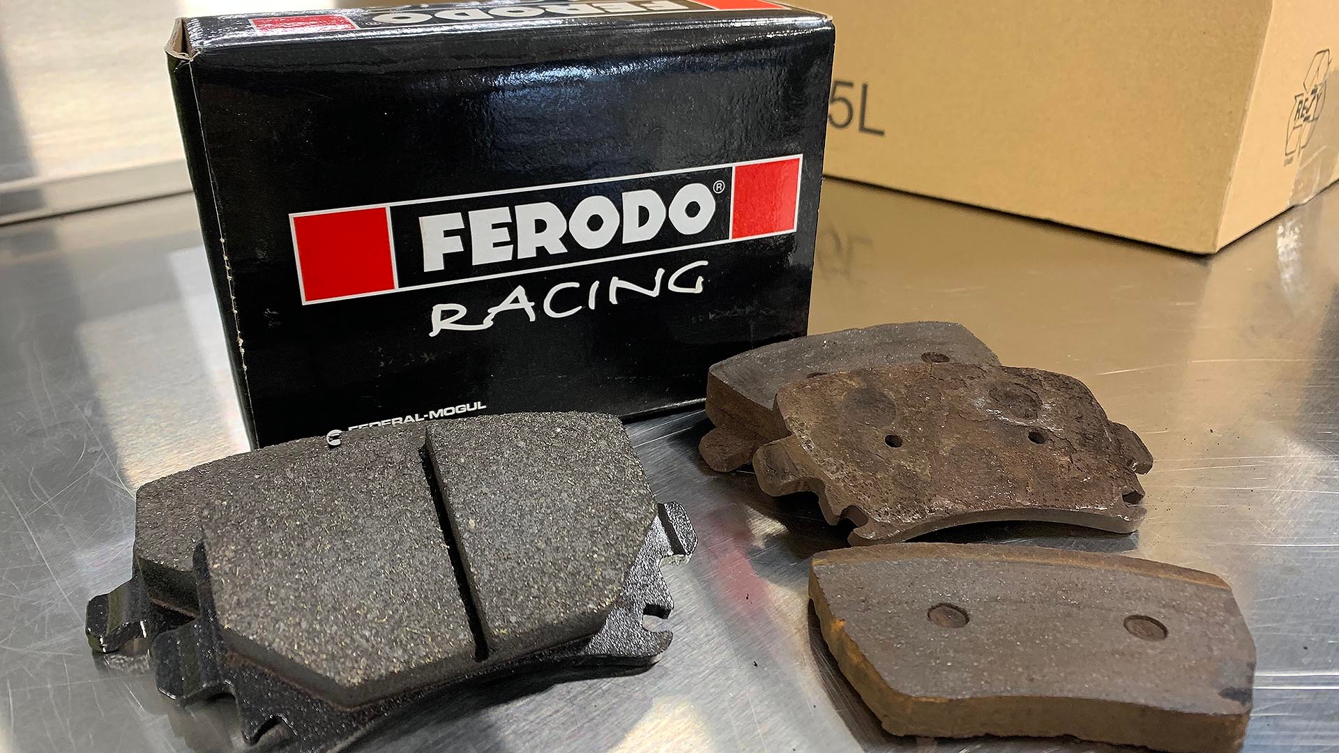05_Ferodo Racing DS2500 brake pads for VW