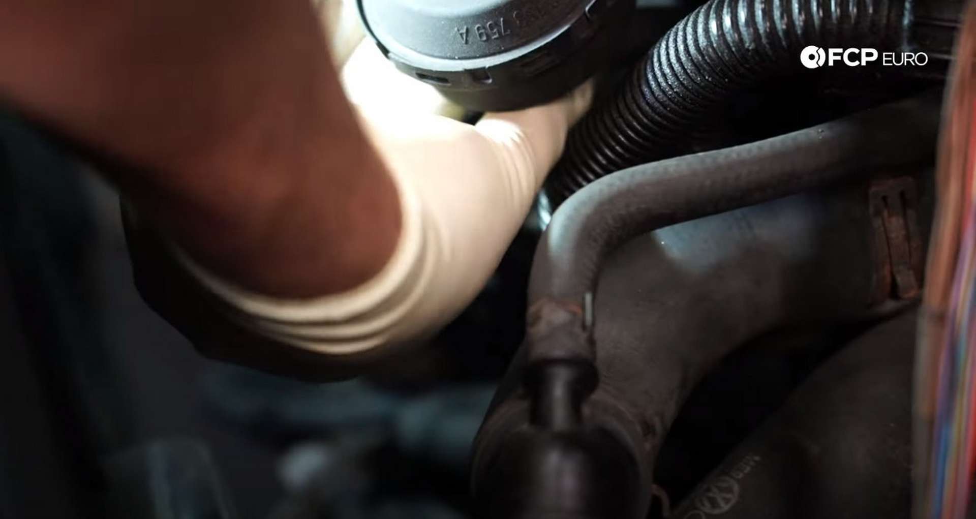 33-DIY-VW-VR6-Valve-Cover-Gasket-Clearing-Engine