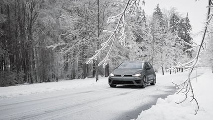 Weekly Wallpaper: Frosty Golf R Edition