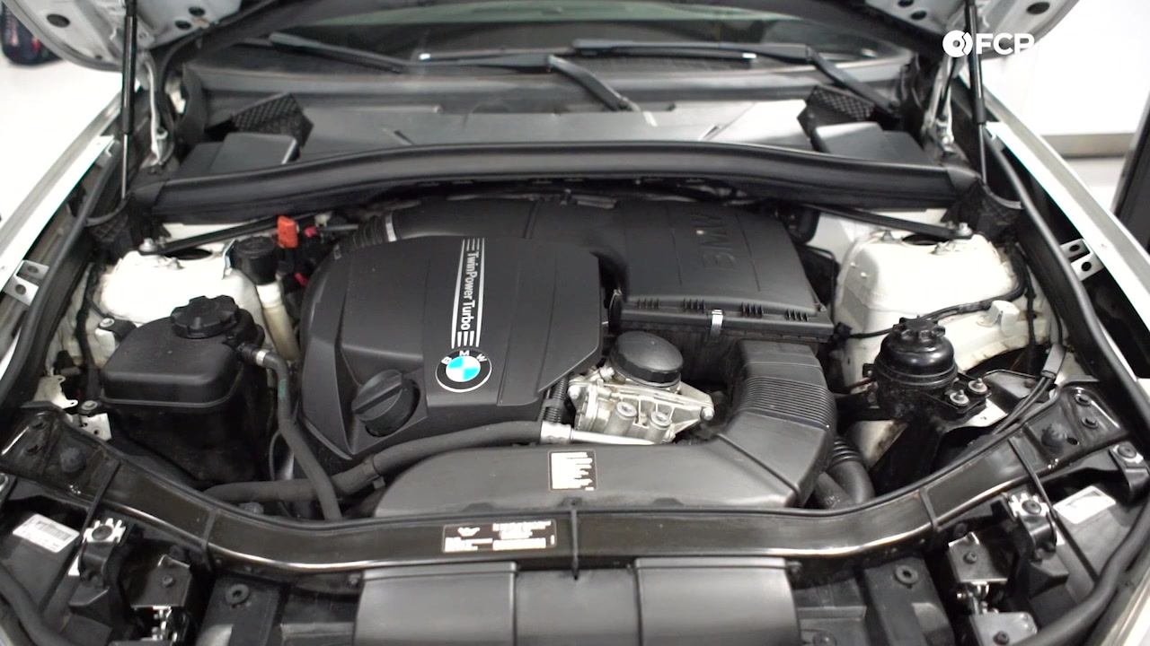 EVERGREEN BMW E90 VS F30 engine bay shot