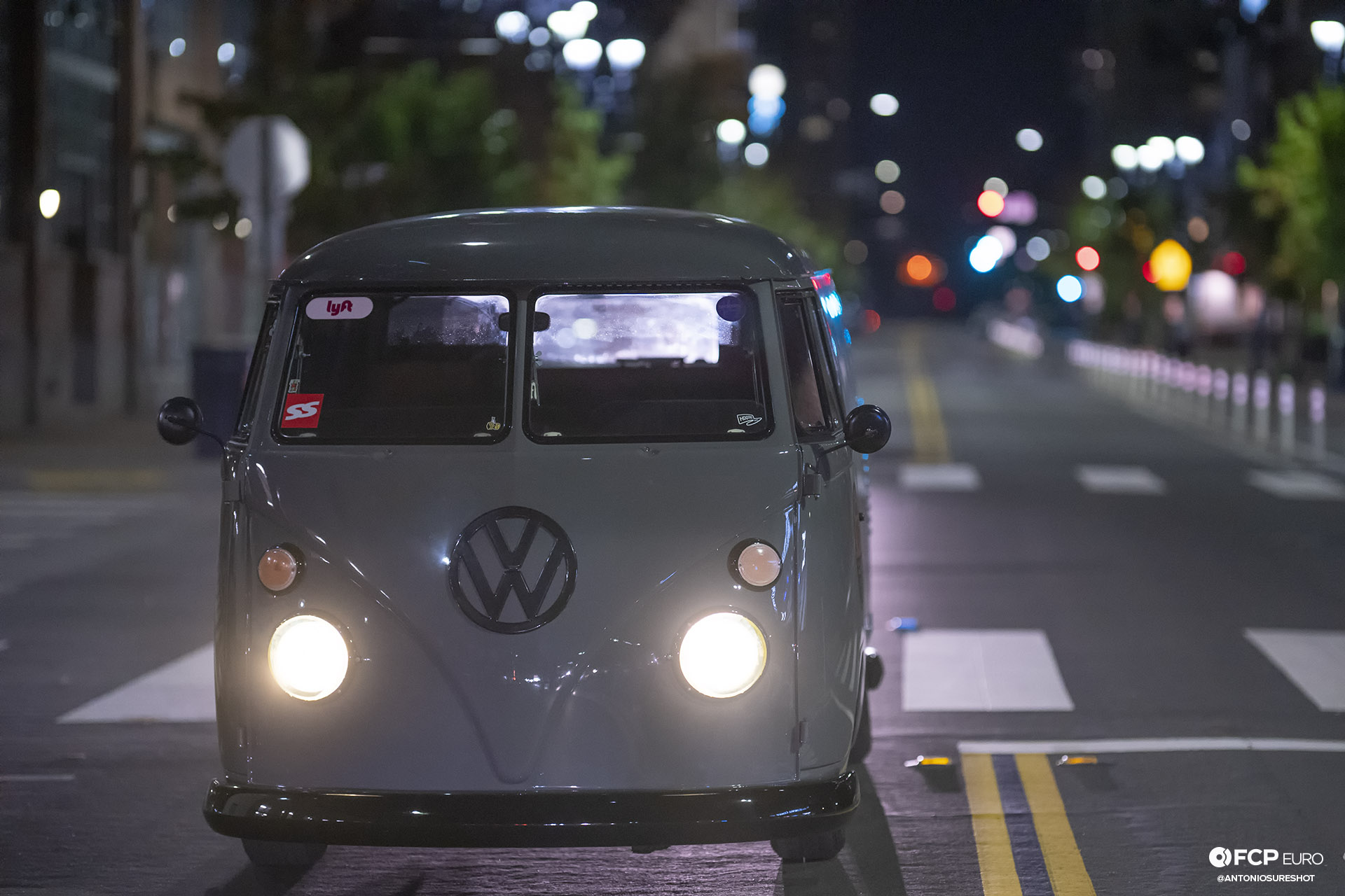 Vw Bus HDQTRS NYC A9A02319