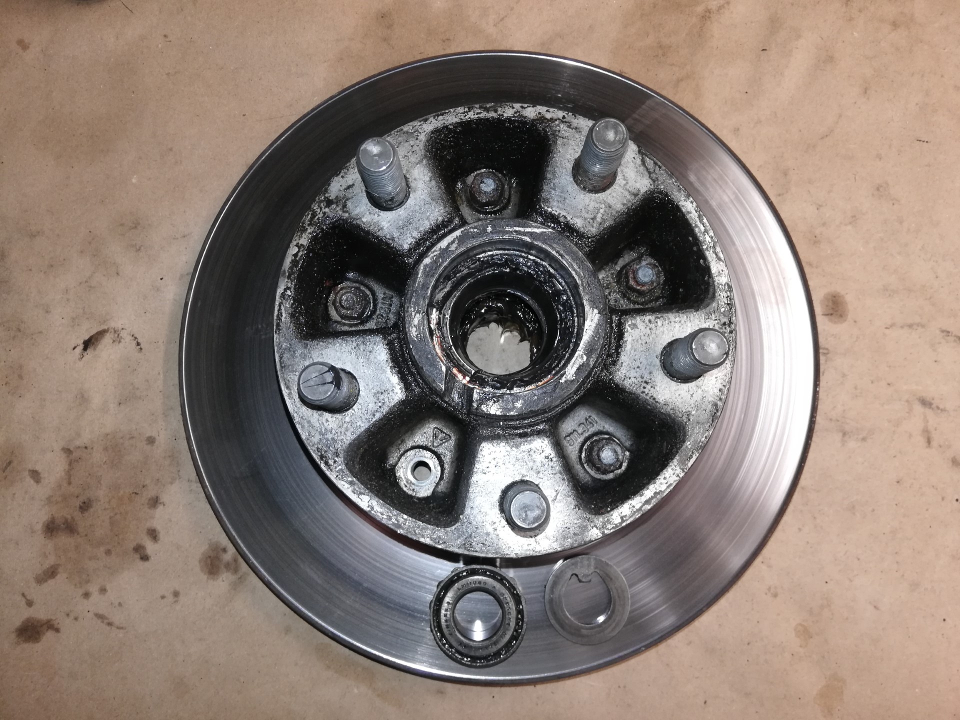 Air-cooled Porsche 911 front wheel hub and brake rotor