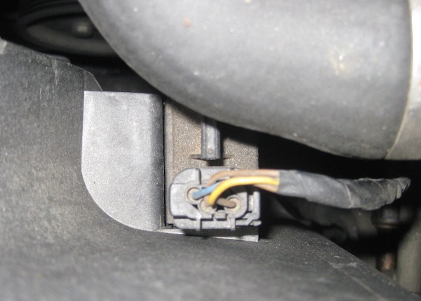 bmw-radiator-connector