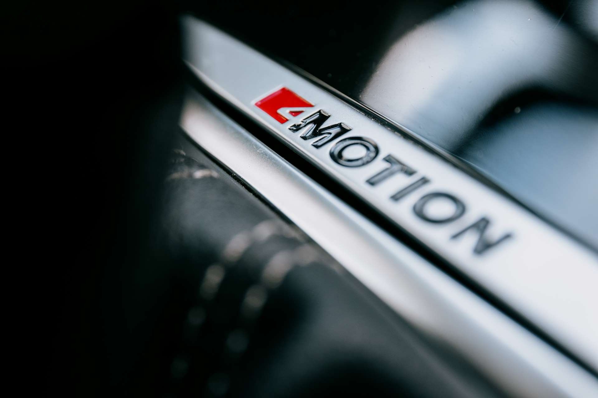 Volkswagen Mk7 GTI vs. Golf R - Which Is Right For You? | FCP Euro