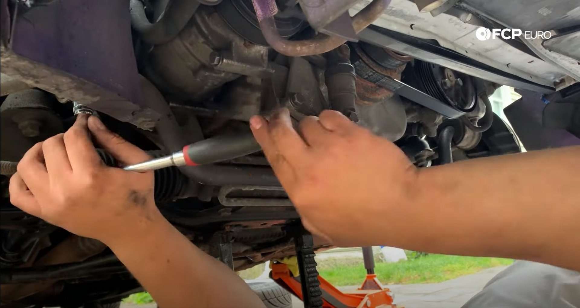 DIY BMW E36 Control Arm and Bushings reinstalling the swaybar