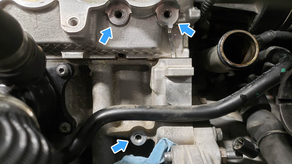 Volvo V60 P3 Water Pump Replacement Water Pump Bolt Holes