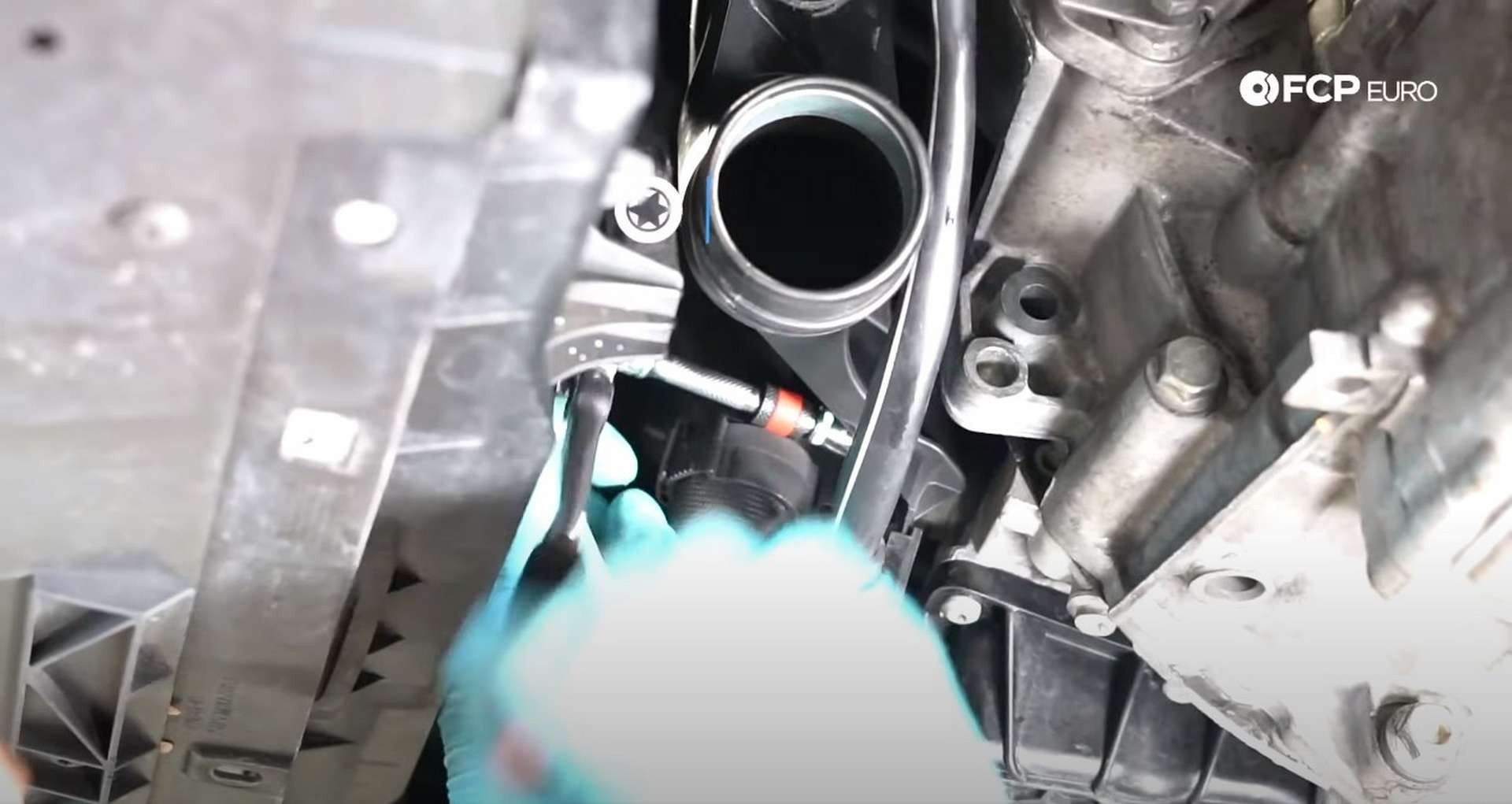 63-DIY_VW_GTI_Clutch-Job-Reinstalling-Starter