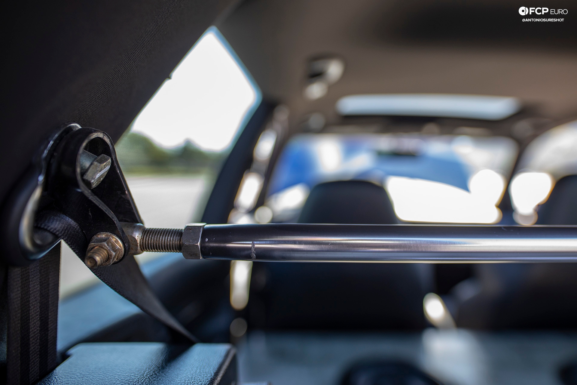 MK4 Volkswagen Golf R32 Deep Blue Pearl Air Ride Interior