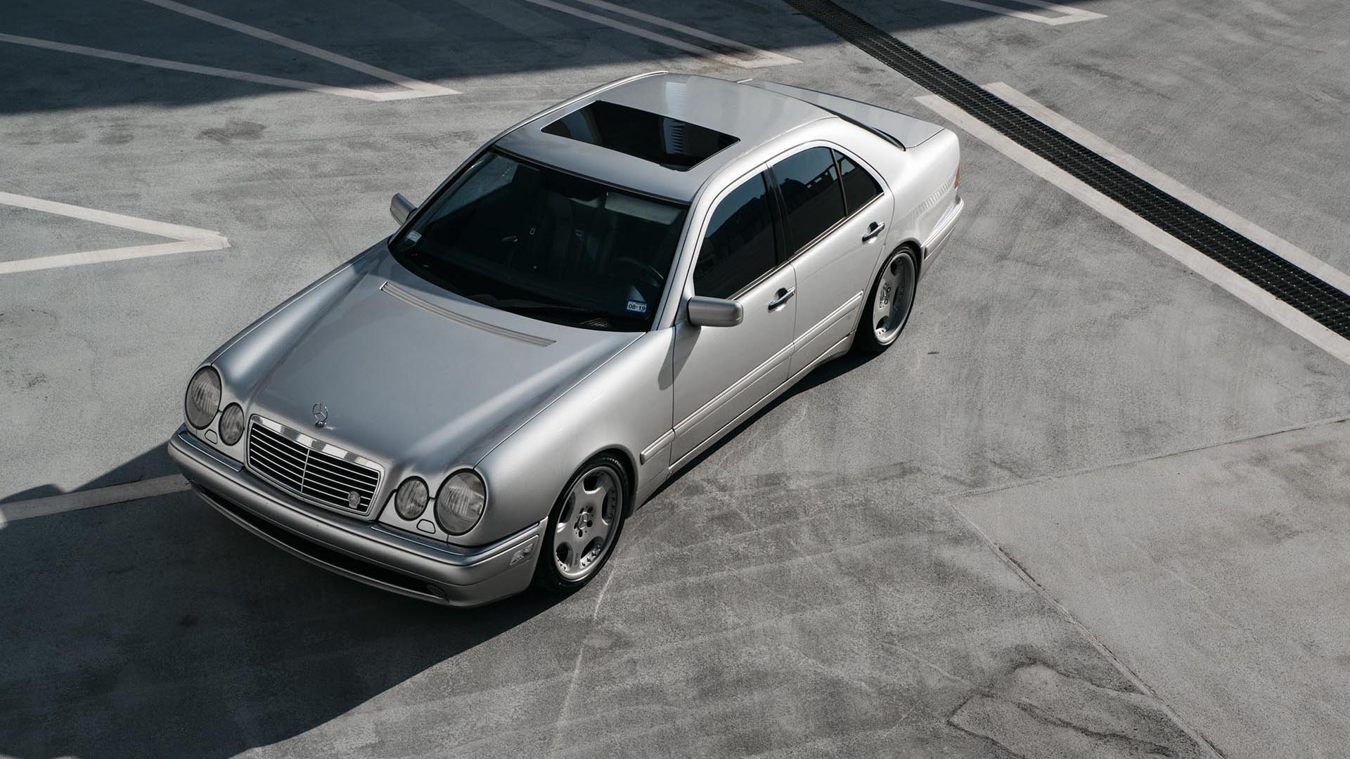 00_Mercedes-Benz E55 AMG manual swapped front profile