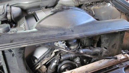 BMW 525i DIY Belt and Pulley Replacement