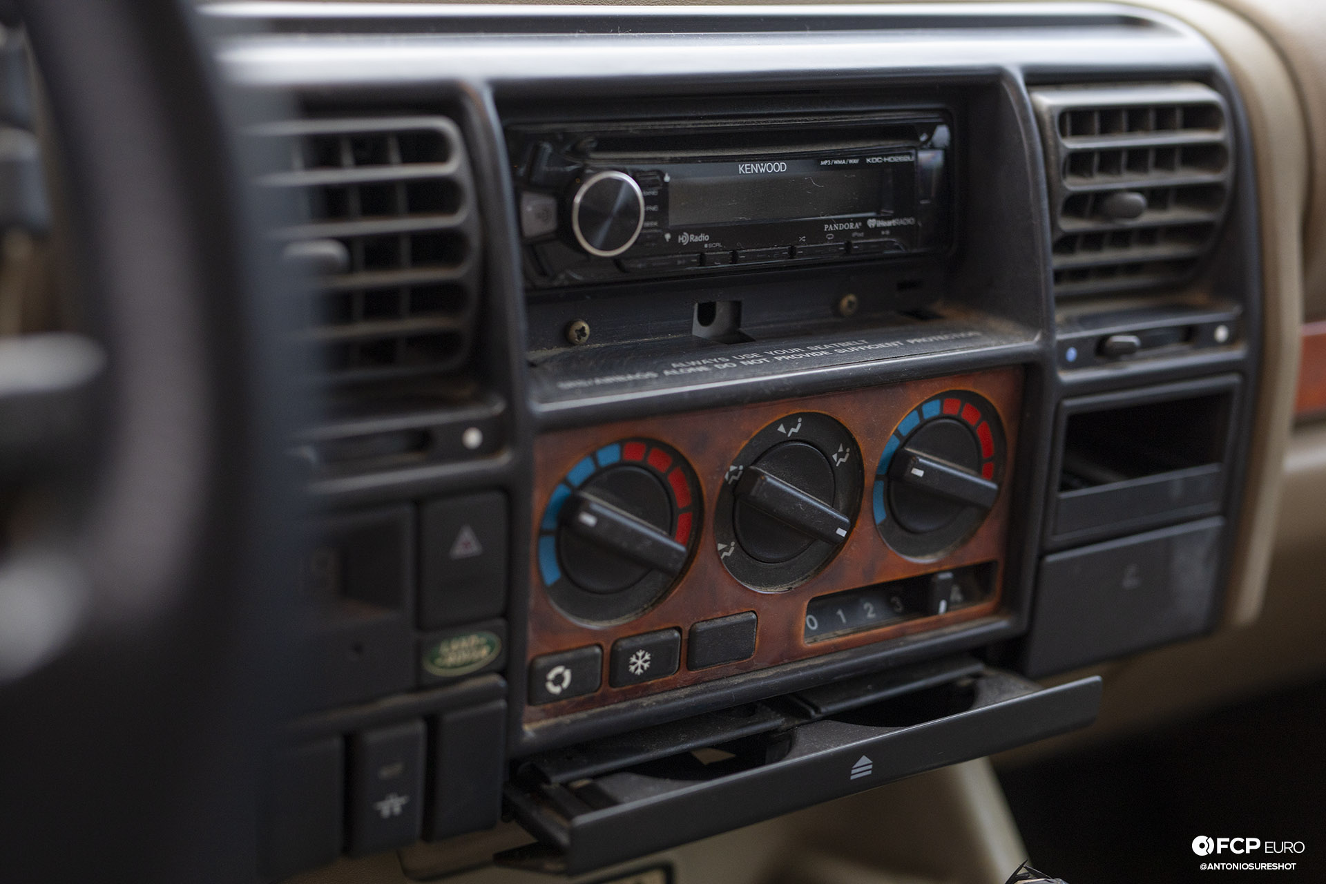 Land Rover Discovery SD Kenwood EOSR1703
