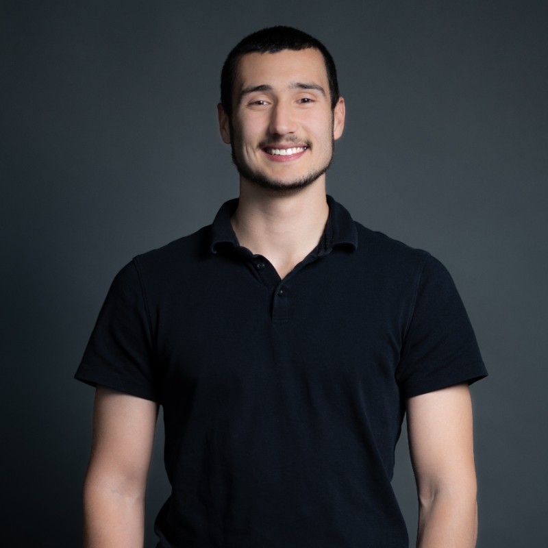 alex waller headshot 1.jpg