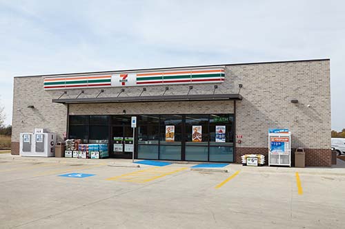 Storefront 7-Eleven® Photo 170