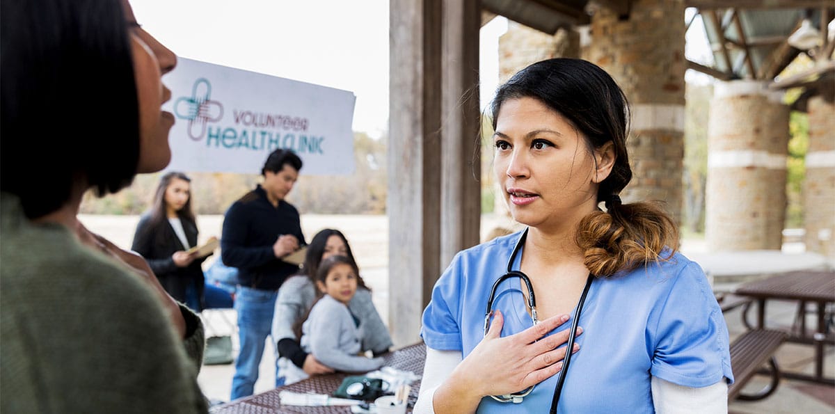 Doctor talking to her patient in Italian and using the word Lei politely