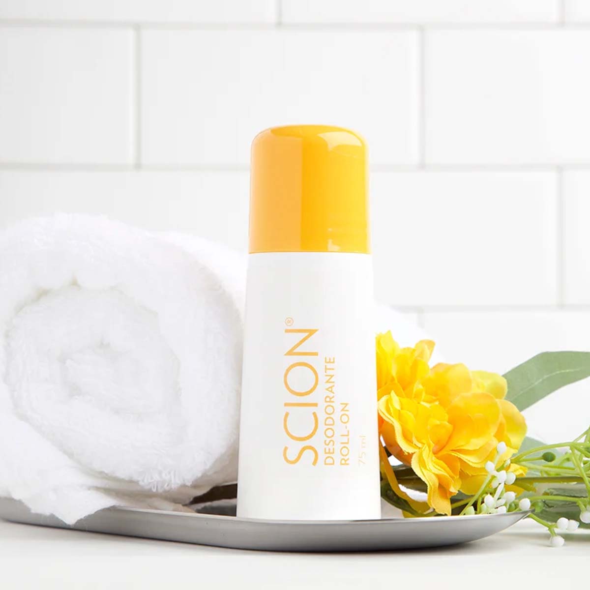 Nuskin-Scion-desodorante-roll-on-lifestyle(3).jpg