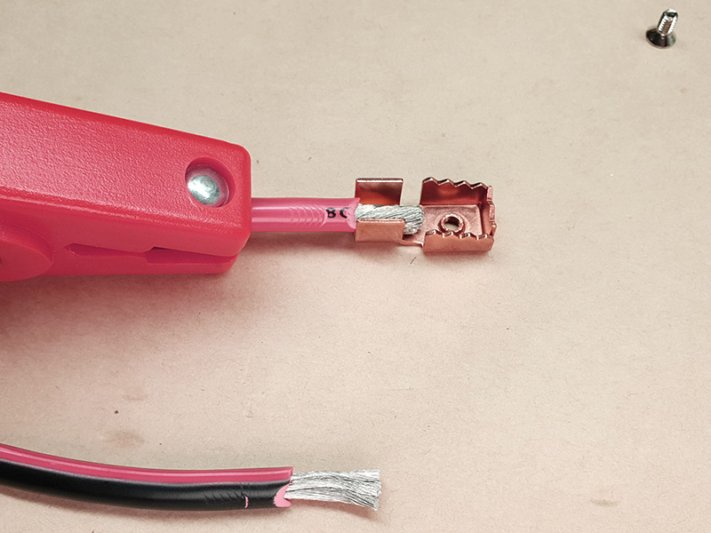 Anderson-To-Battery-Clips-Wire-On-Battery-Clip-Crimp-800x600.jpg