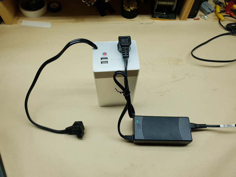 Universal_Battery_Charging-resized.jpg