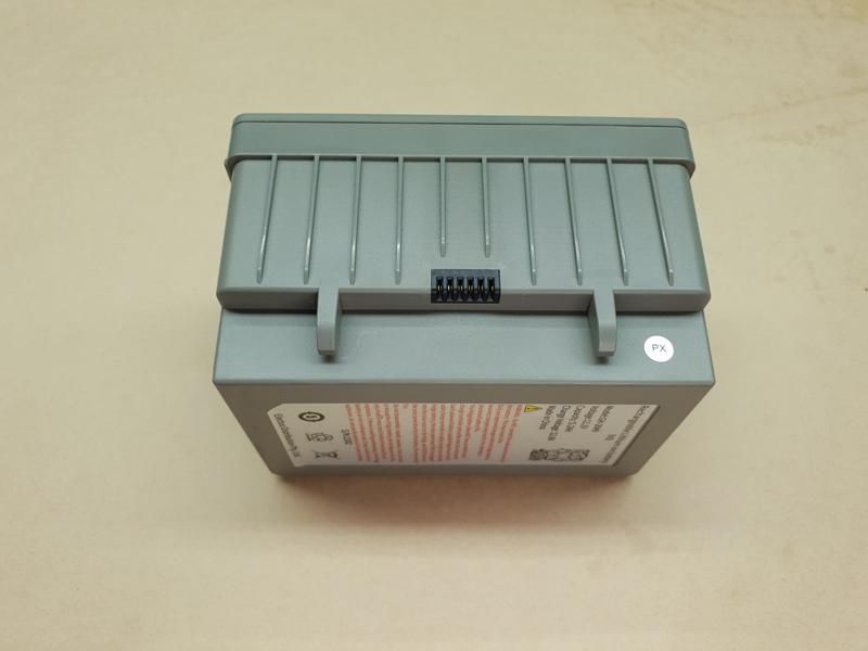 Battery_terminals_And_Lugs-resized.jpg