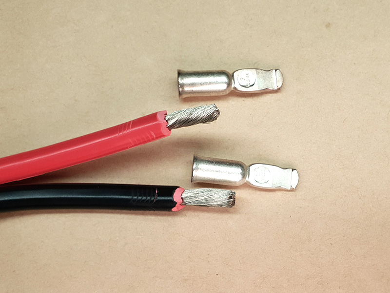 Anderson-To-Battery-Clips-Wire-And-Contacts-800x600.jpg