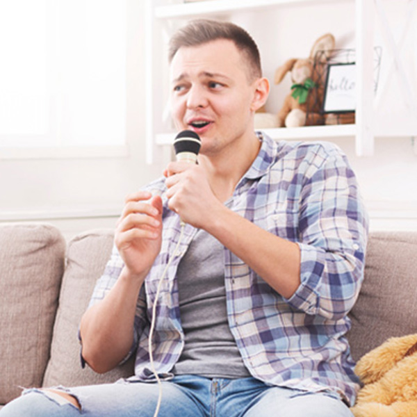 How to host a karaoke evening at home