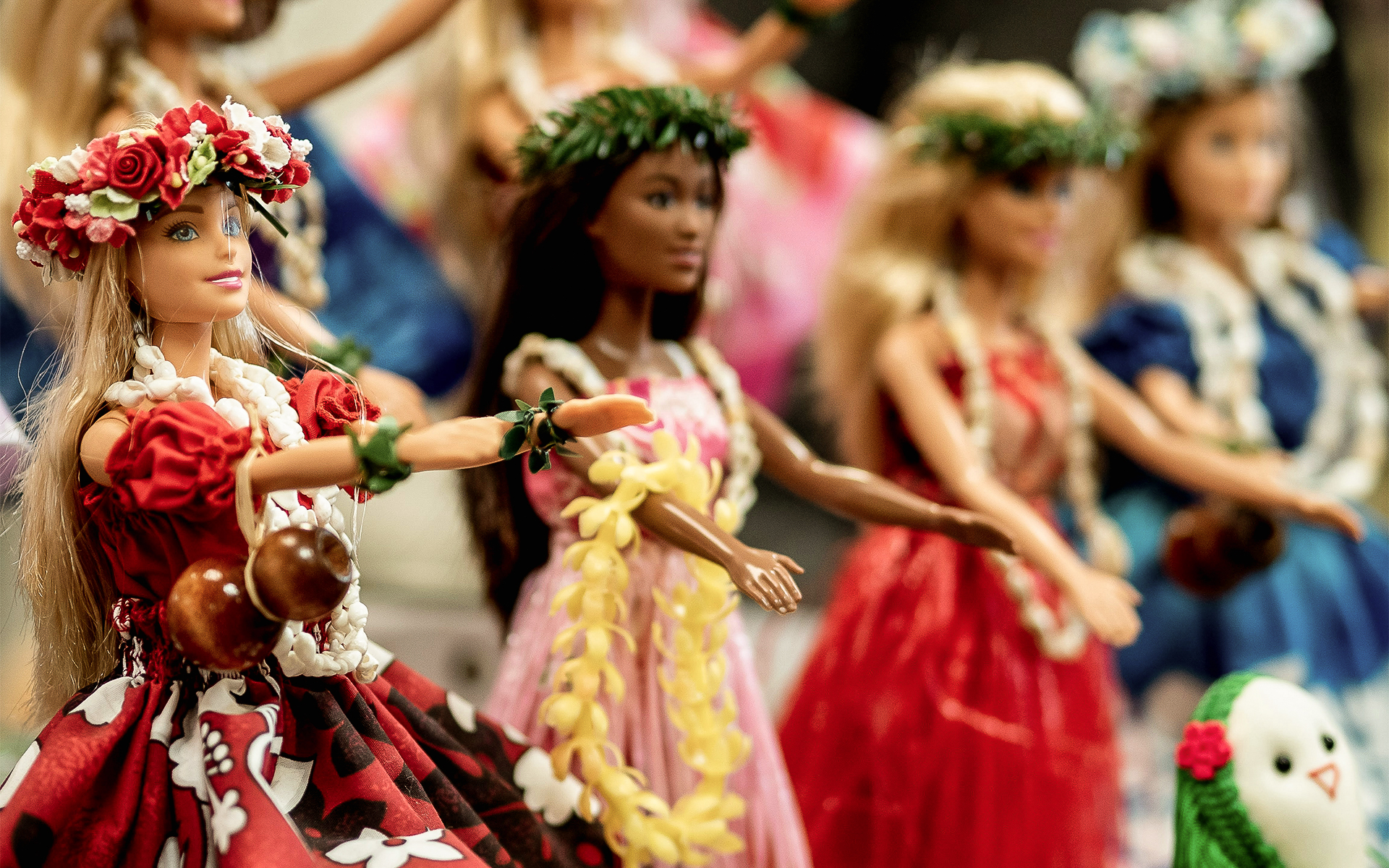 Diversität bei Barbiepuppen. Quelle: Unsplash | Sean Bernstein