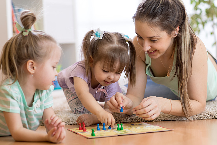 pillar_miwi_spielen_indoor_familienspiele_spielesammlung.jpg