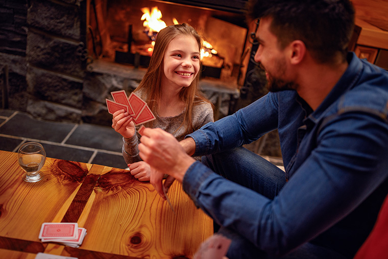 pillar_spielen_weihnachten_adventskalender_kartenspiel.jpg