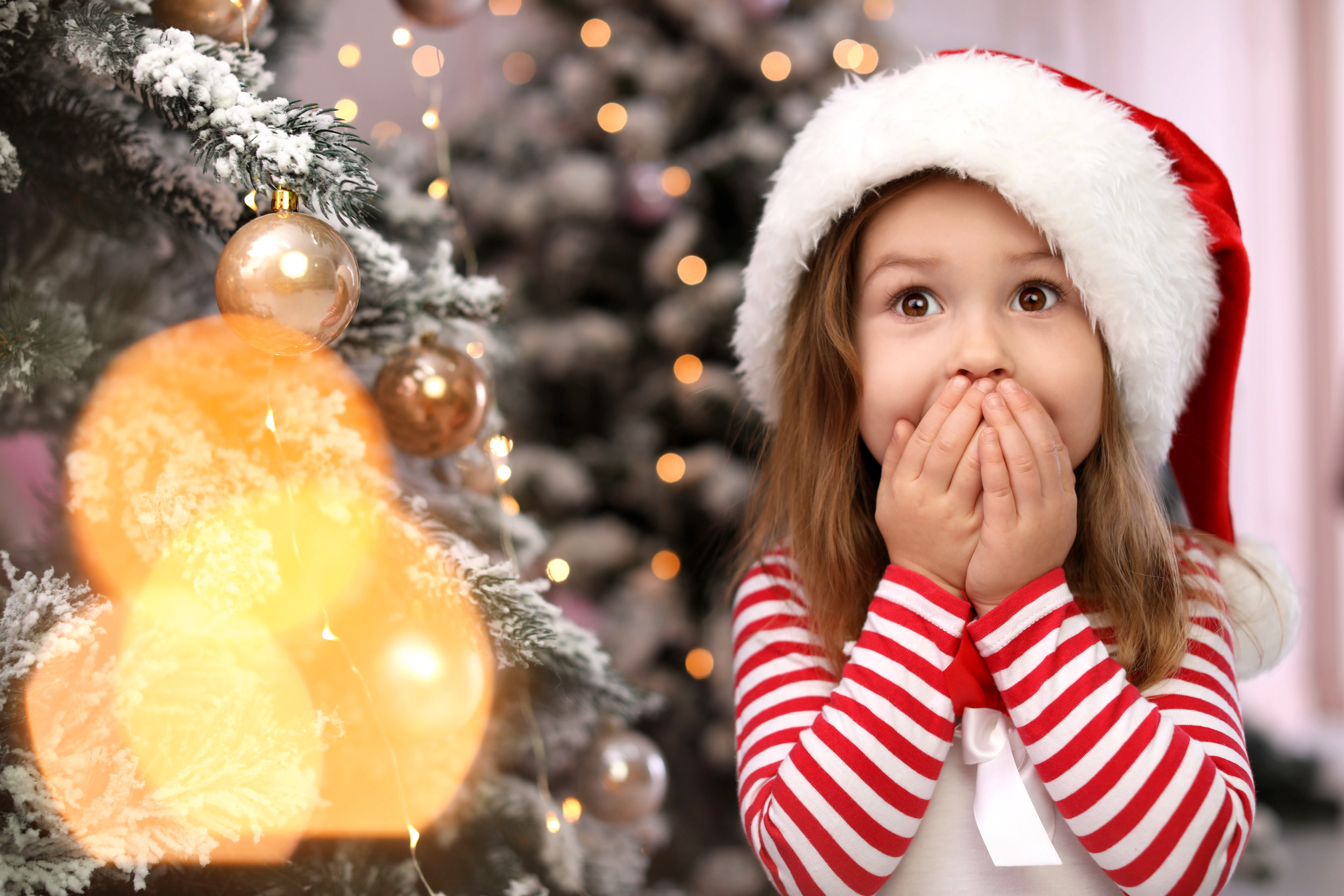 CHAUSSETTES D'HIVER AVEC ELF DE NOËL STYLE POUR LES ENFANTS AVEC