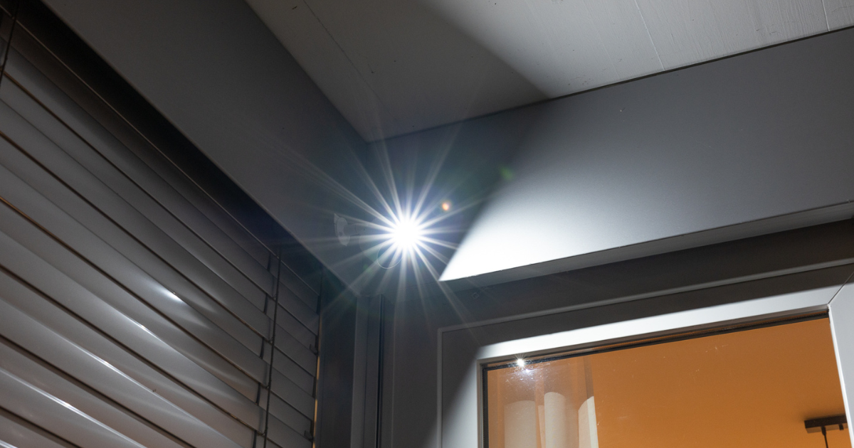 blog-2024-arlo-pro5-test-spotlight.png
