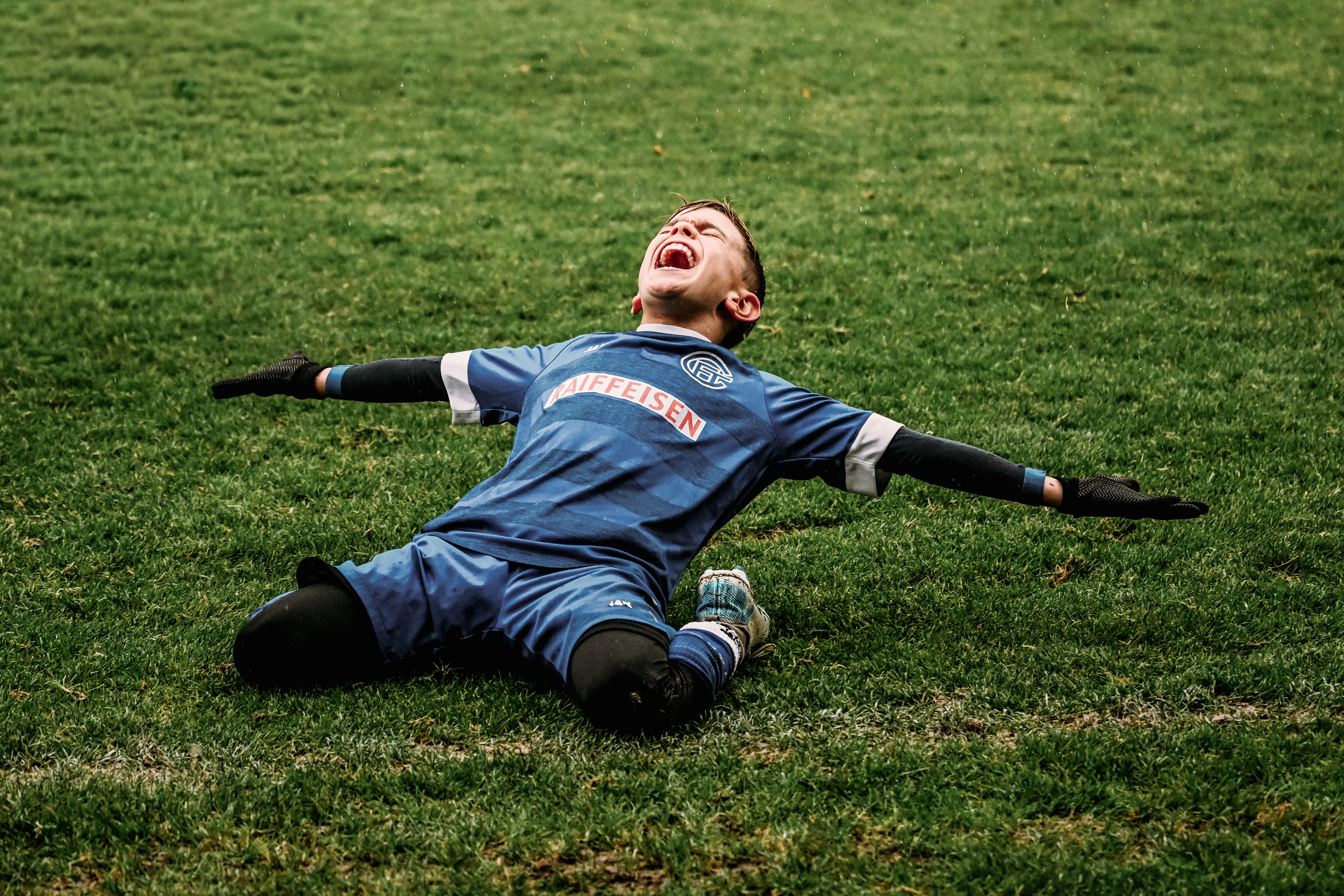 Blogbild4_Brack play more football_1200x800.jpg