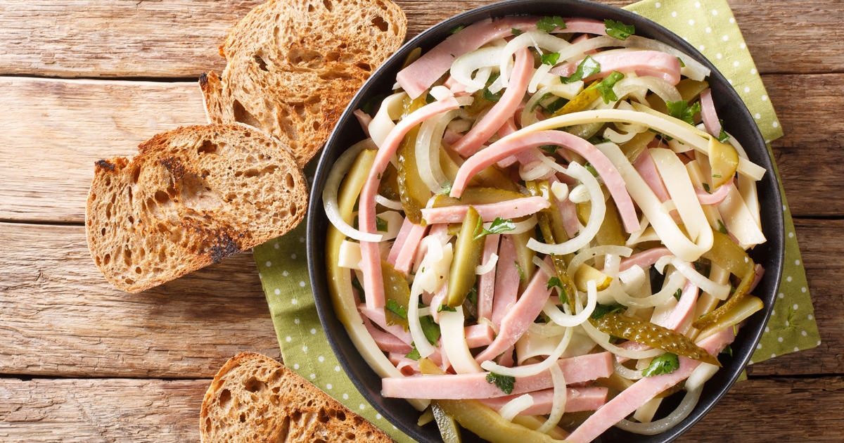 Blg_Nationalfeiertag_Wurstsalat.jpg