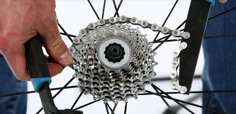 Outil de retrait de cassette de vélo avec fouet à chaîne et clé auxiliaire  Outils de retrait de pignon de bicyclette Spro
