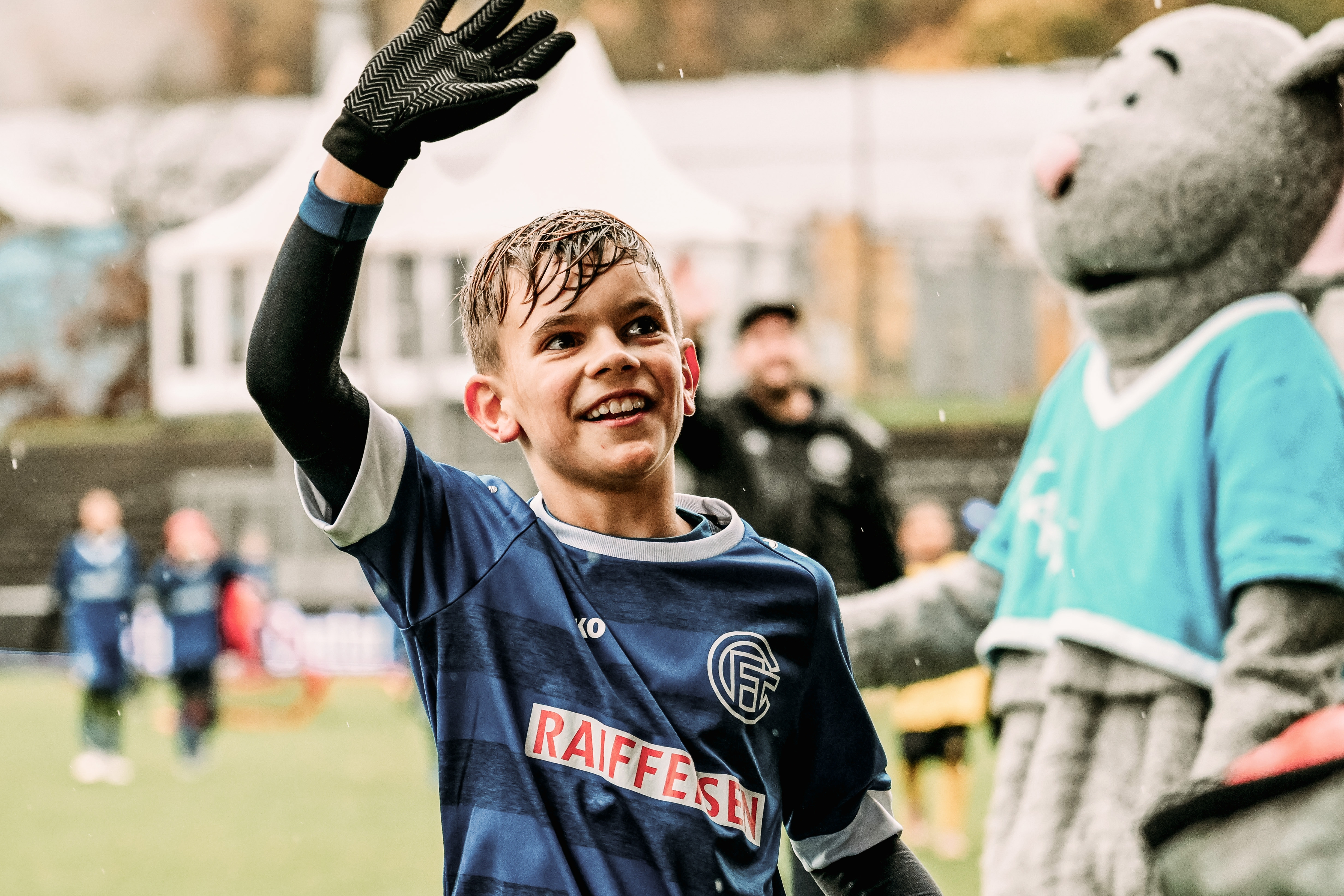 Blogbild3_Brack play more football_1200x800.jpg